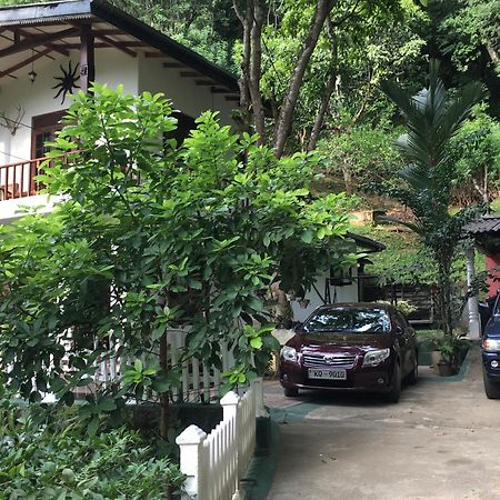 Villa25 Homestay Free Pick Up From The Centre Kandy Zewnętrze zdjęcie