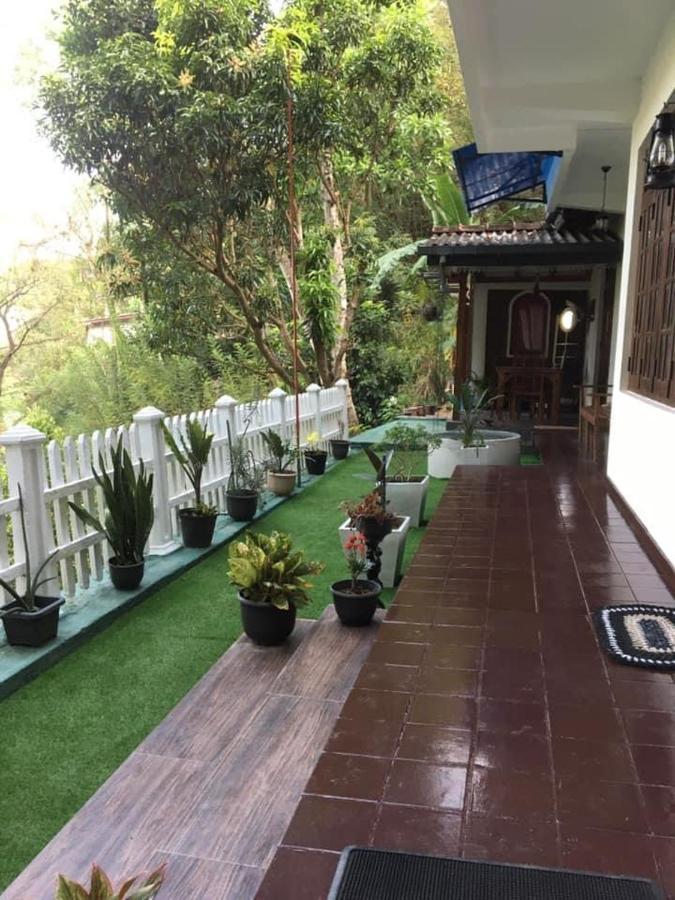 Villa25 Homestay Free Pick Up From The Centre Kandy Zewnętrze zdjęcie
