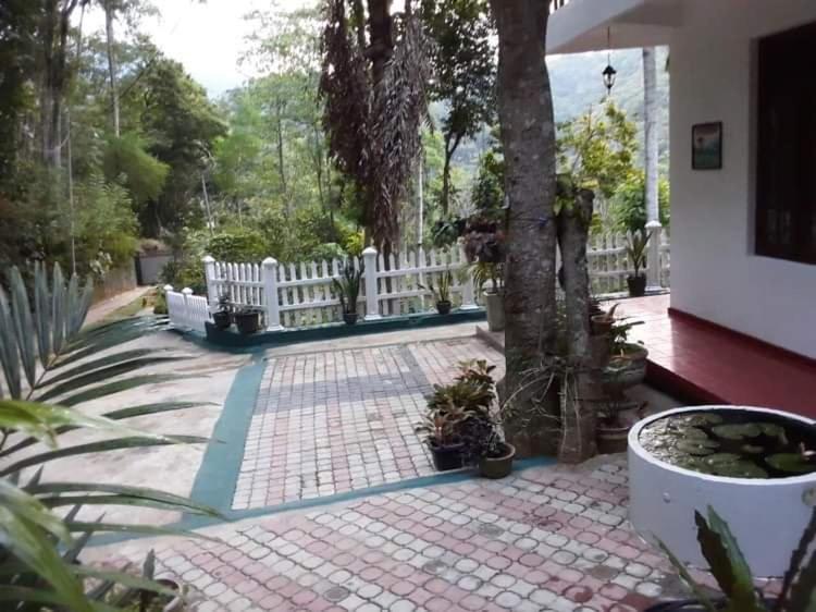 Villa25 Homestay Free Pick Up From The Centre Kandy Zewnętrze zdjęcie