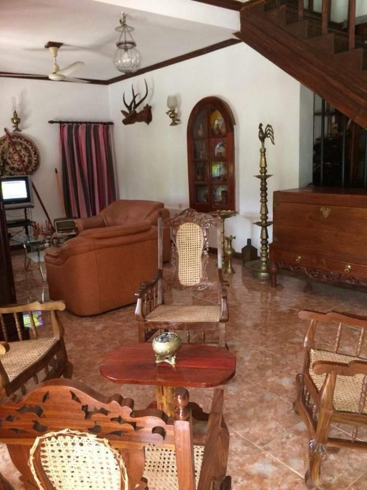 Villa25 Homestay Free Pick Up From The Centre Kandy Zewnętrze zdjęcie